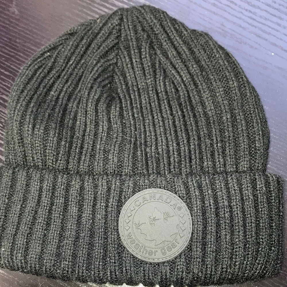Canada Weathergear Black and White Ribbed‎ Beanie Bundle